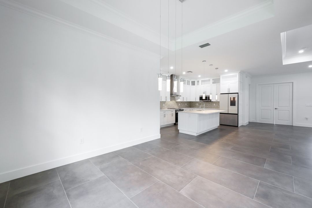 834 Wilson Blvd N, Naples, FL 34120