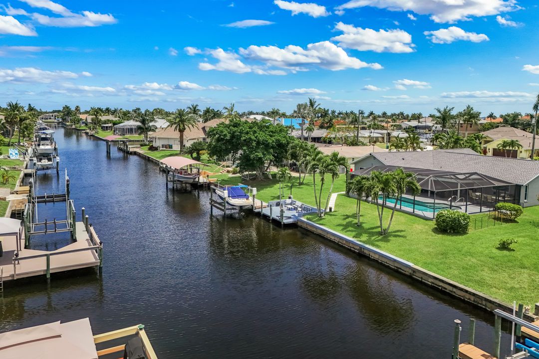 2107 SE 25th Terrace, Cape Coral, FL 33904