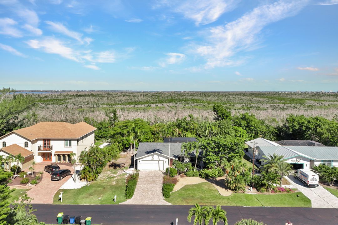 1737 Serenity Ln, Sanibel, FL 33957