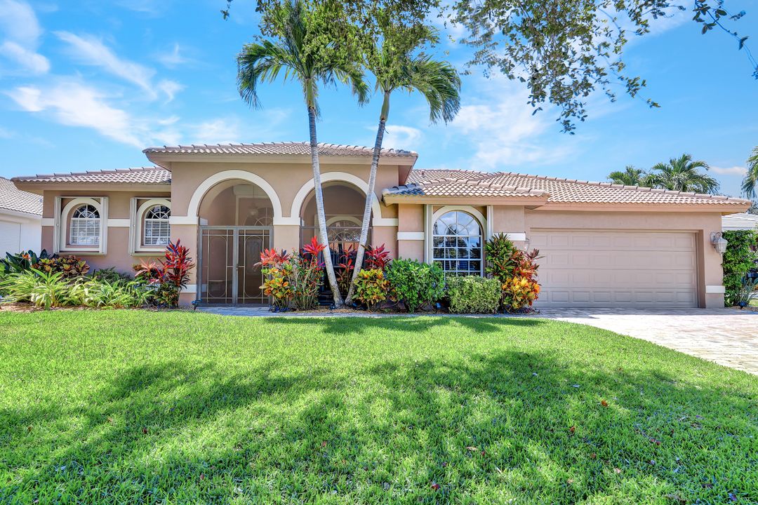 25740 Creekbend Dr, Bonita Springs, FL 34135