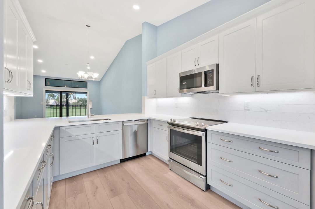 509 Veranda Way, Naples, FL 34104