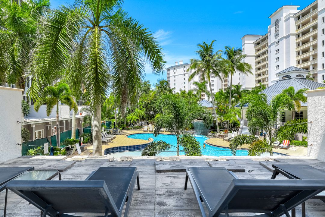 460 Launch Cir #202, Naples, FL 34108