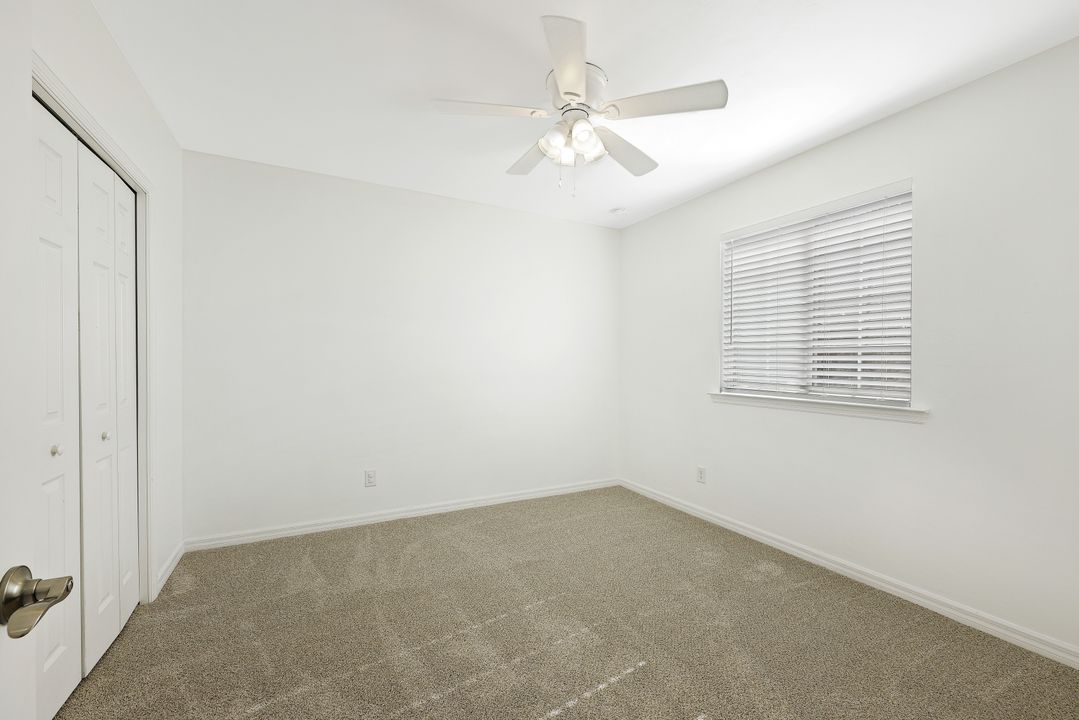 3827 Clearbrook Ln, Fort Myers, FL 33966