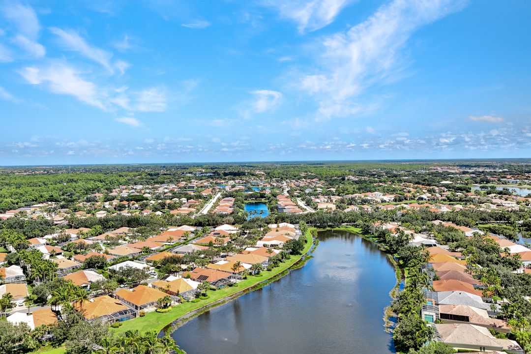 5011 Kingston Way, Naples, FL 34119