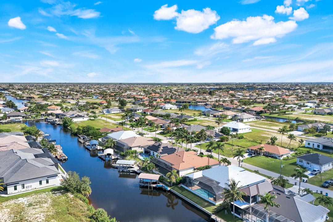 16 NW 38th Pl, Cape Coral, FL 33993