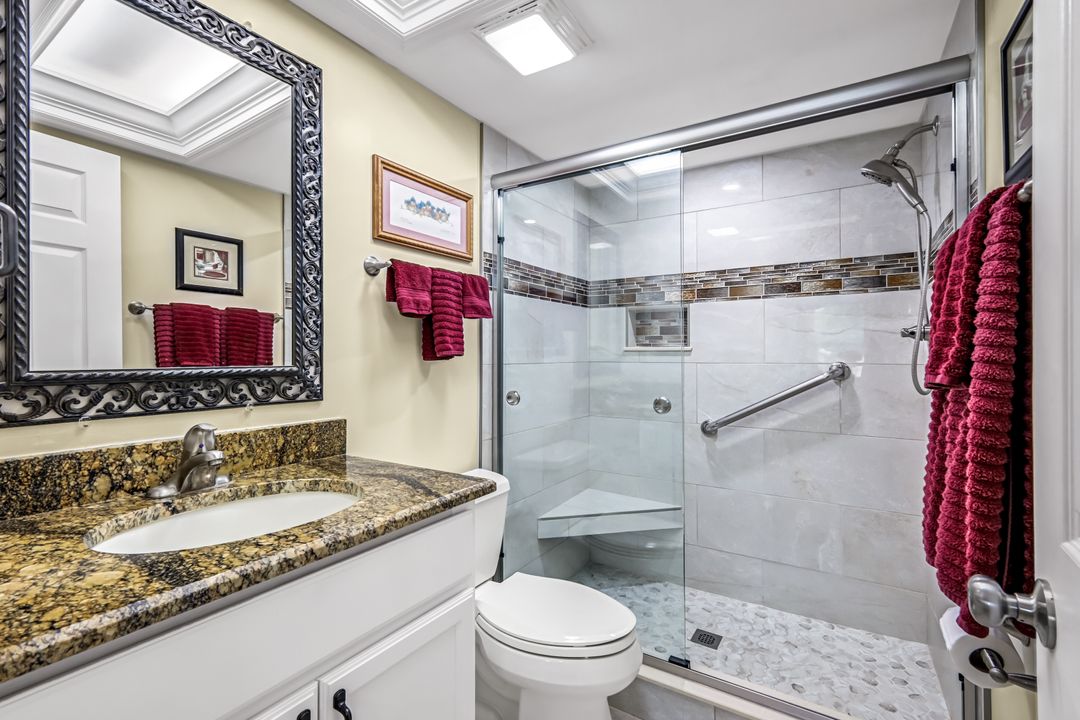 8475 Charter Club Cir #8, Fort Myers, FL 33919