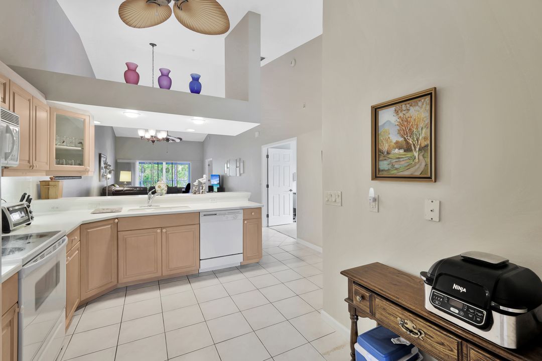 14560 Red Fox Run #518, Naples, FL 34110