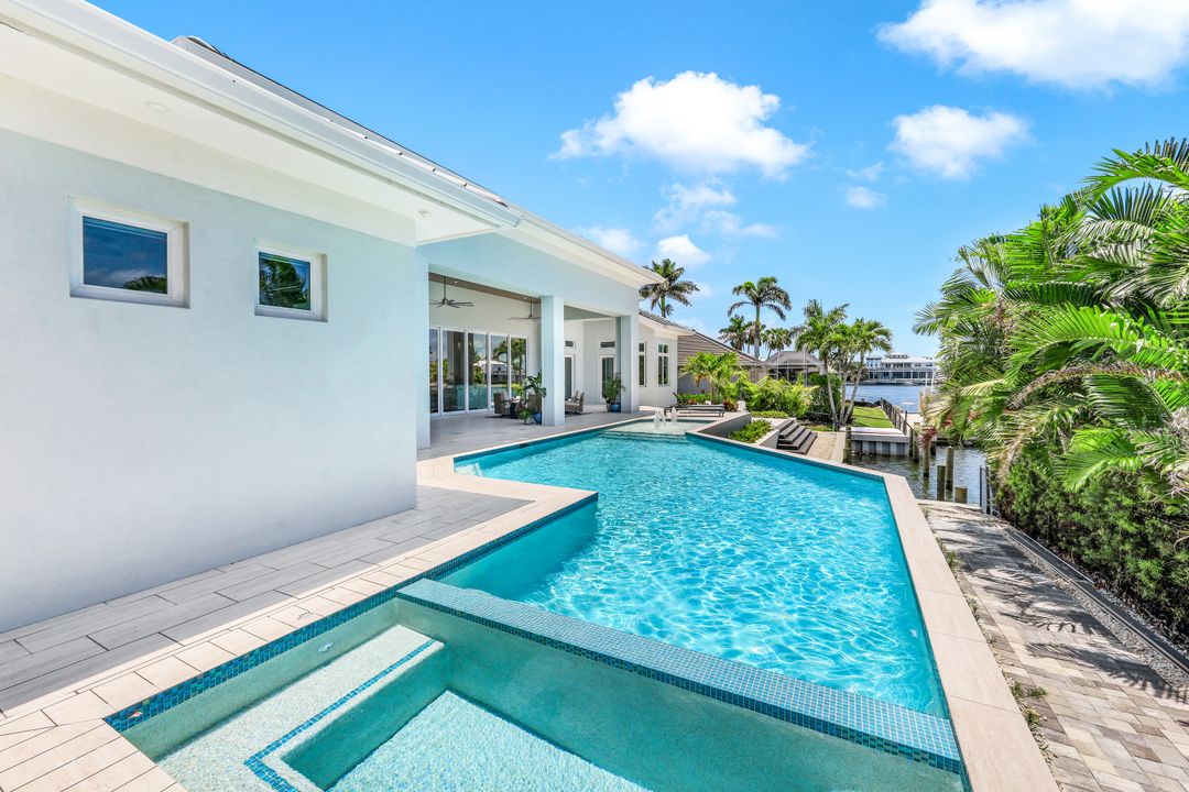 100 S Bahama Ave, Marco Island, FL 34145