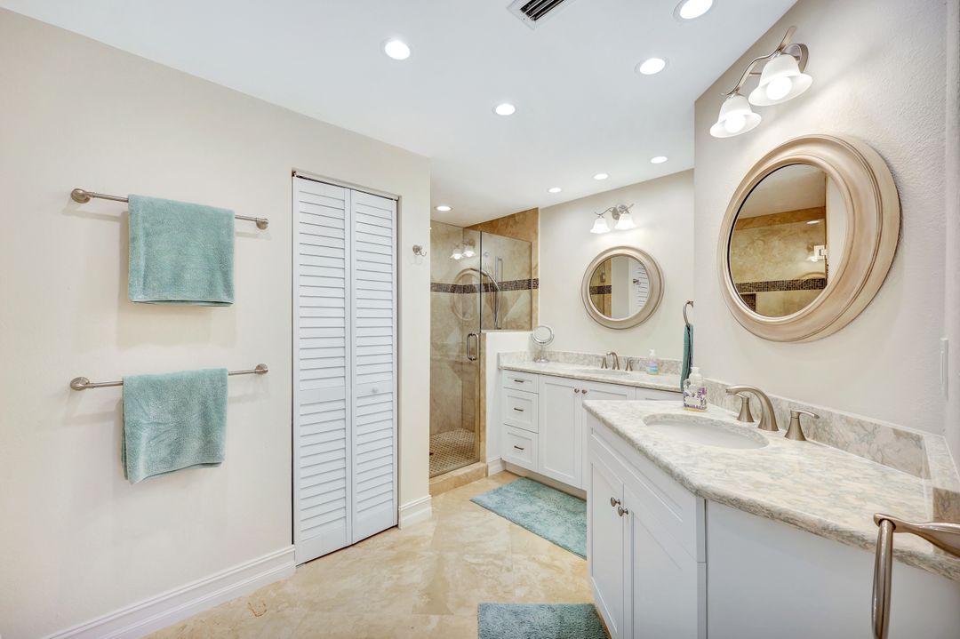 1010 Kings Crown Dr, Sanibel, FL 33957