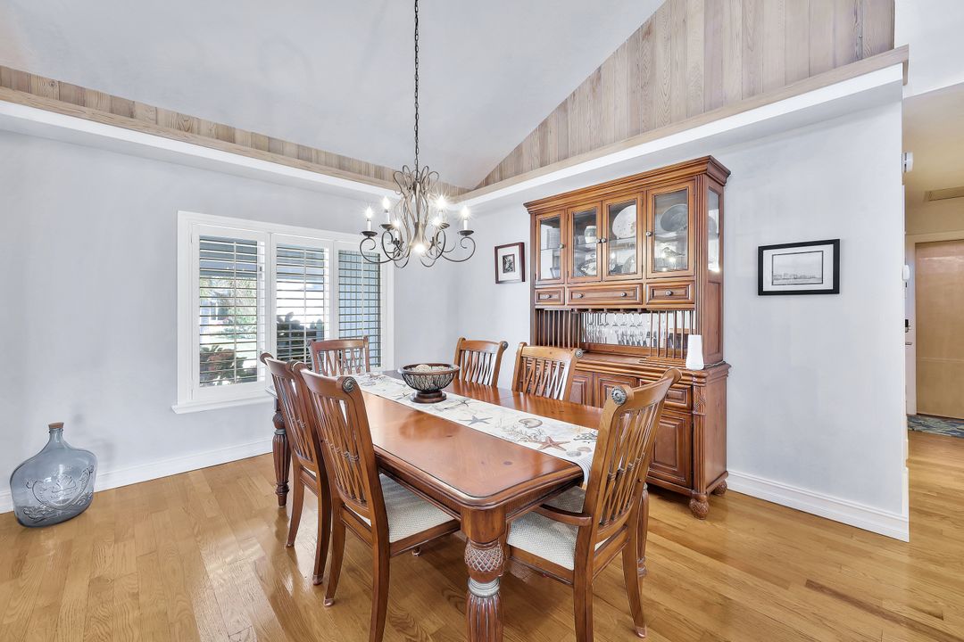 230 Windbrook Ct, Marco Island, FL 34145