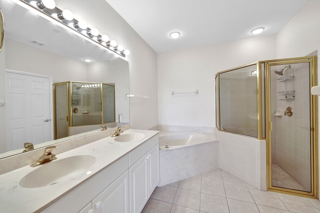 12607 Fox Ridge Dr #4102, Bonita Springs, FL 34135