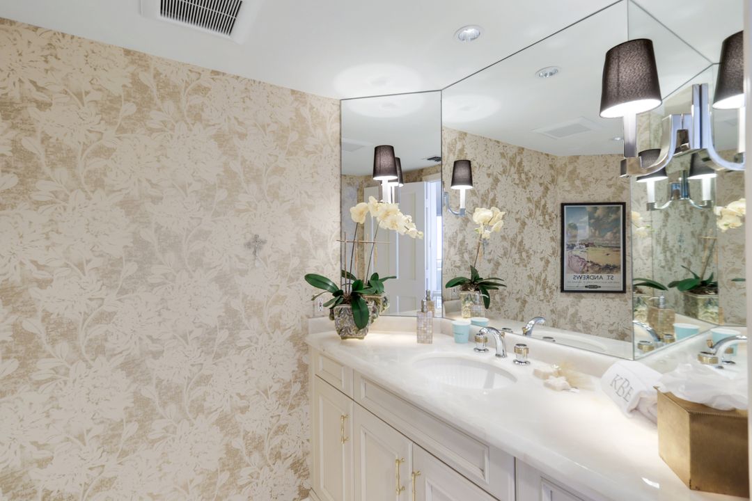 8231 Bay Colony Dr #1701, Naples, FL 34108