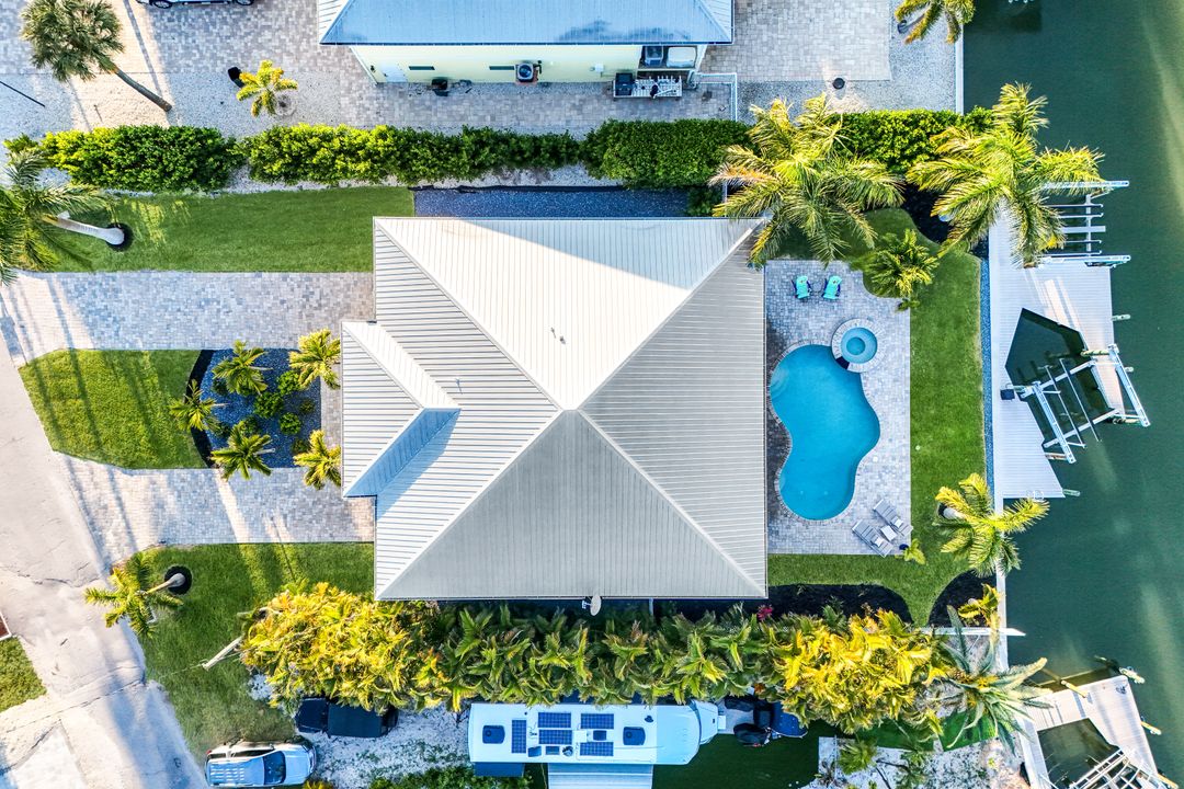 231 Sterling Ave, Fort Myers Beach, FL 33931