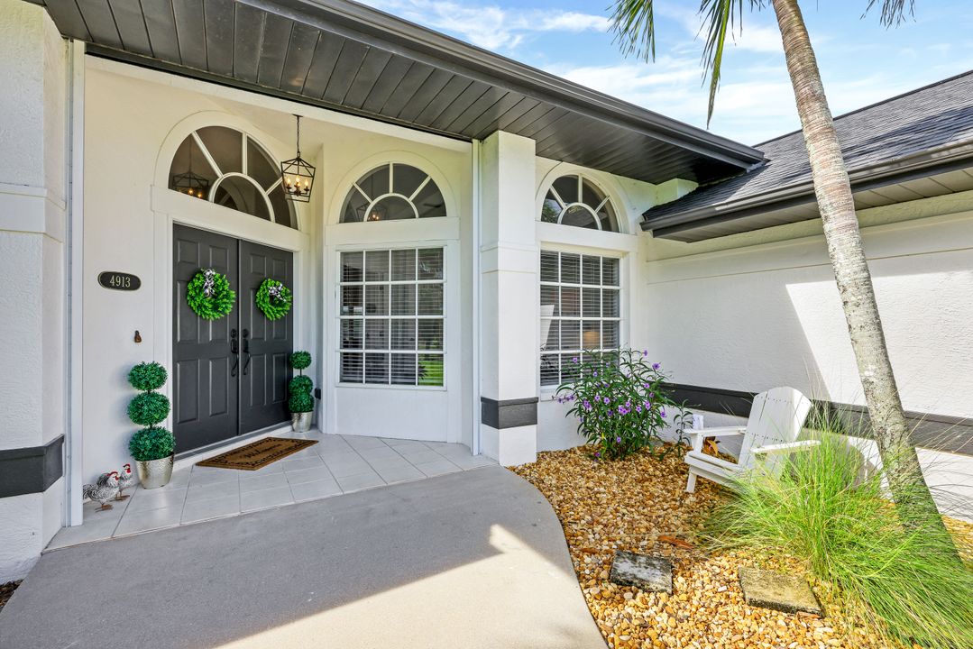 4913 SW 17th Pl, Cape Coral, FL 33914