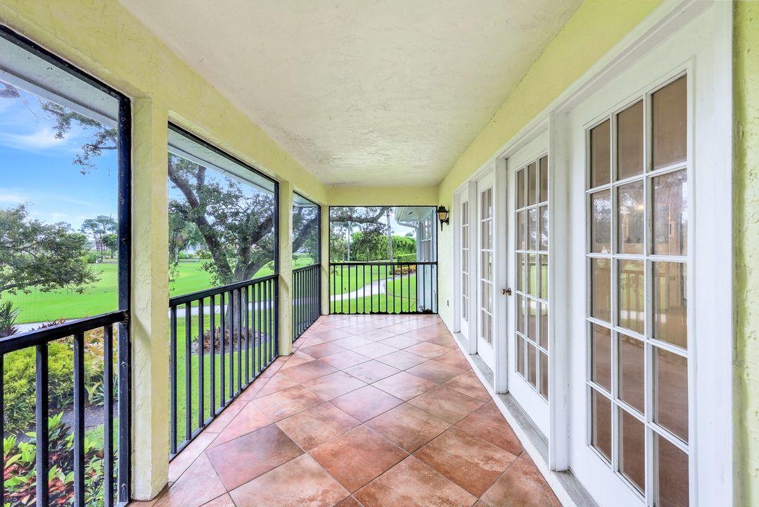 197 Albi Rd #2, Naples, FL 34112