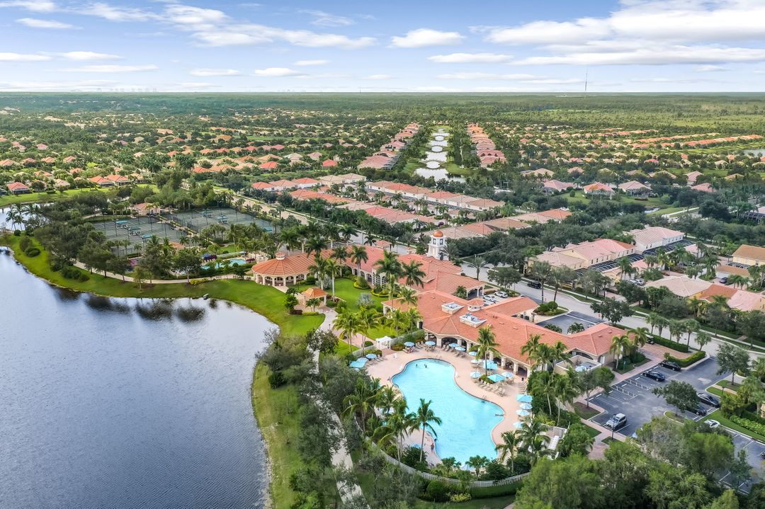 28827 Vermillion Ln, Bonita Springs, FL 34135