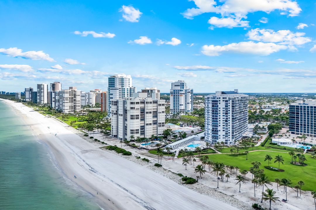 4041 Gulf Shore Blvd N #109, Naples, FL 34103