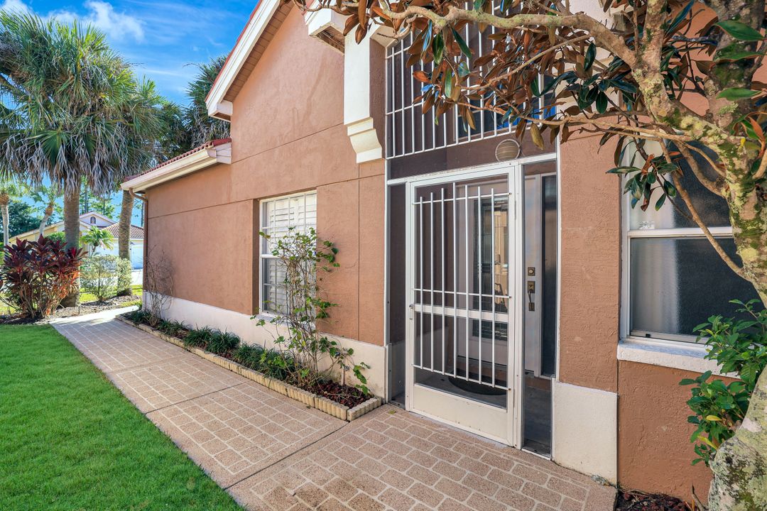 159 Lady Palm Dr, Naples, FL 34104