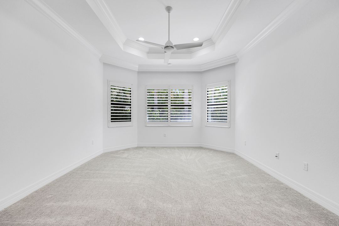 13670 Mandarin Cir, Naples, FL 34109