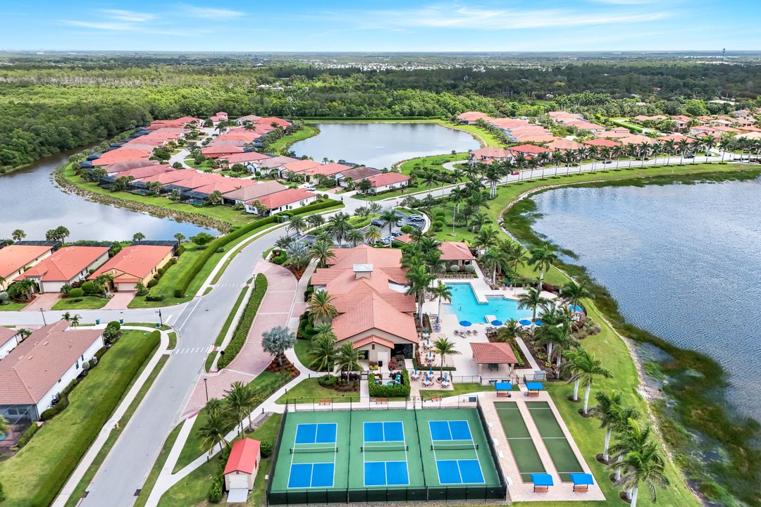 1141 Antaras Ct N, Naples, FL 34113