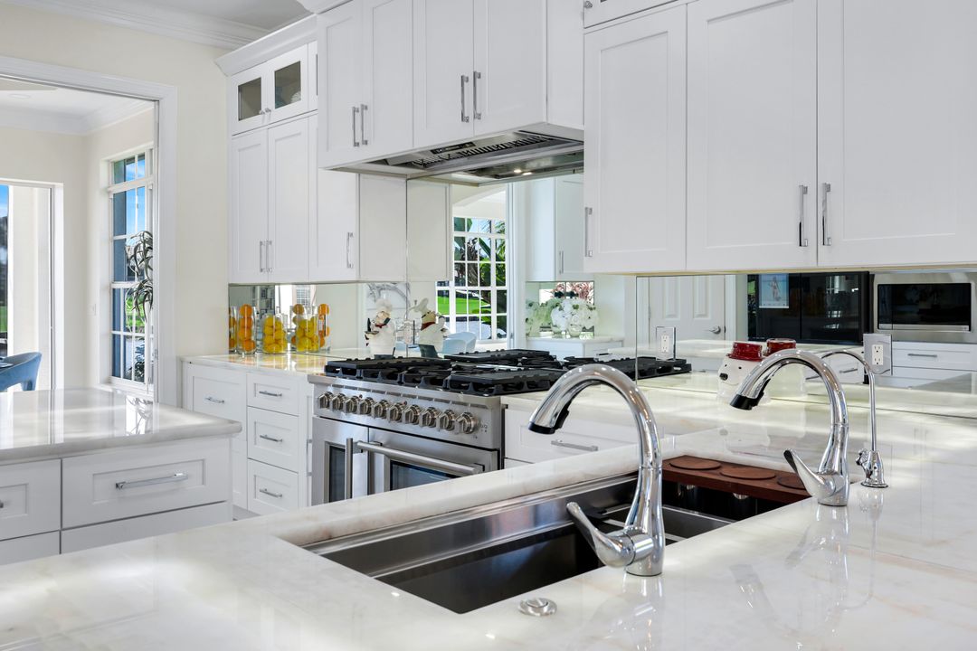 22660 Fairlawn Ct, Estero , FL 34135