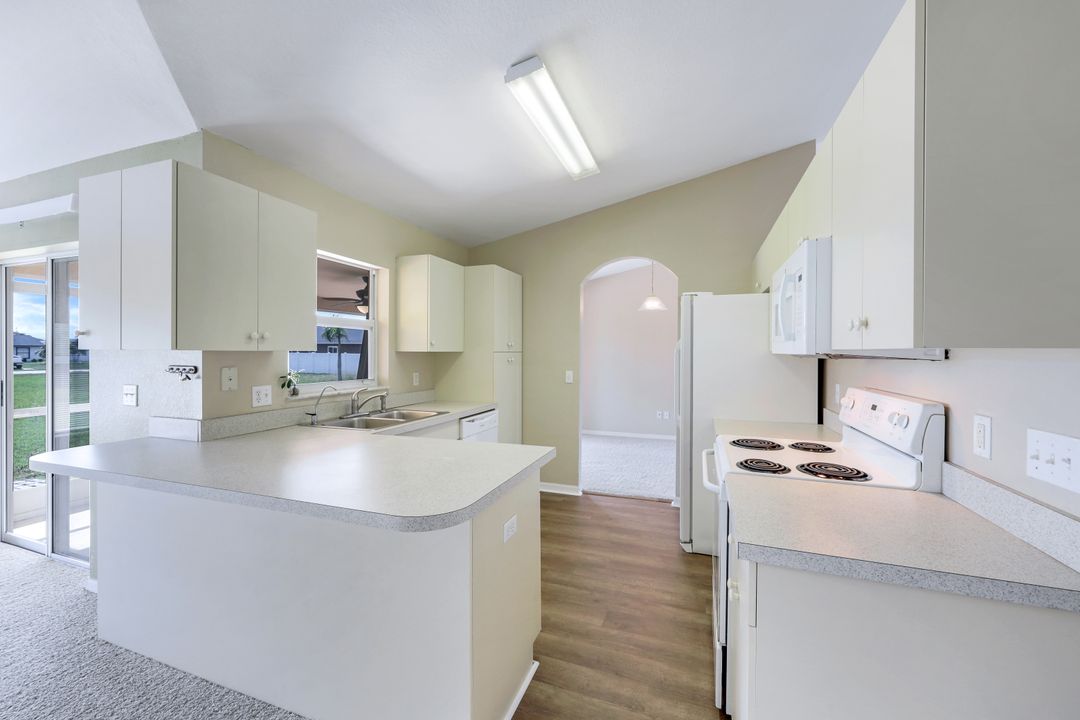 3201 NW 4th Ave, Cape Coral, FL 33993