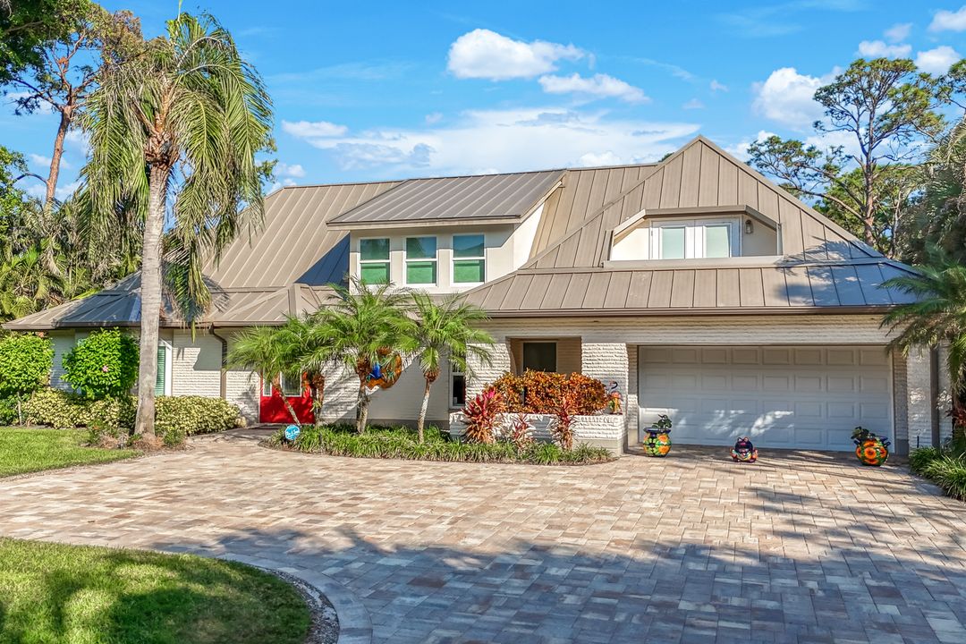 6516 Trail Blvd, Naples, FL 34108