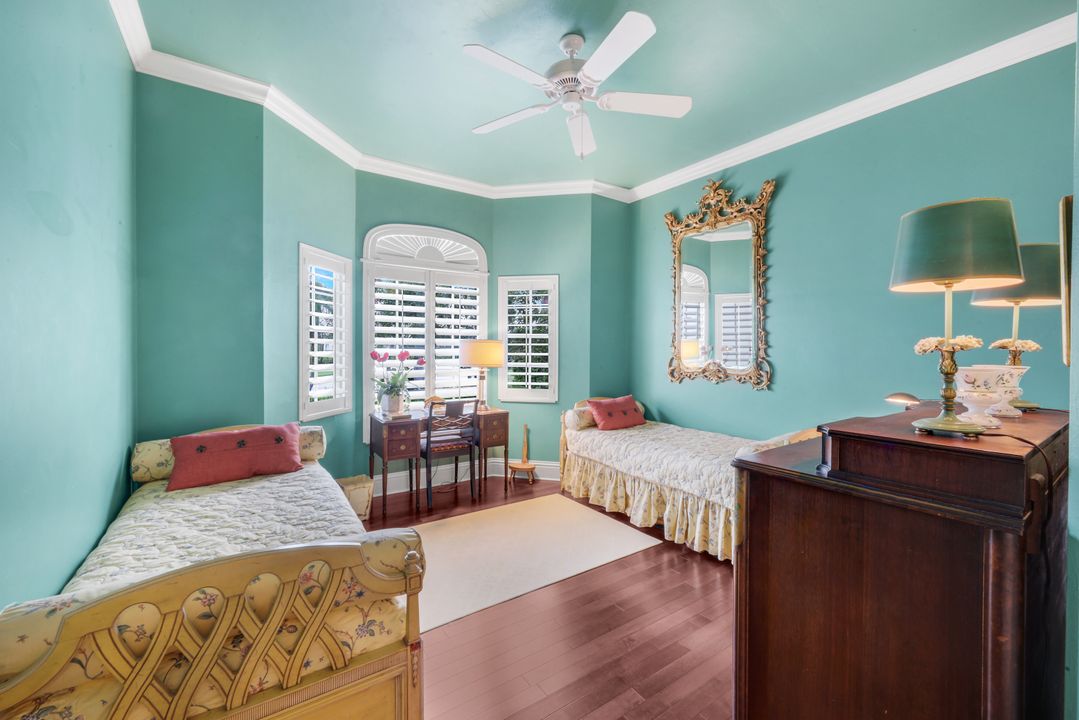 15248 Devon Green Ln, Naples, FL 34110