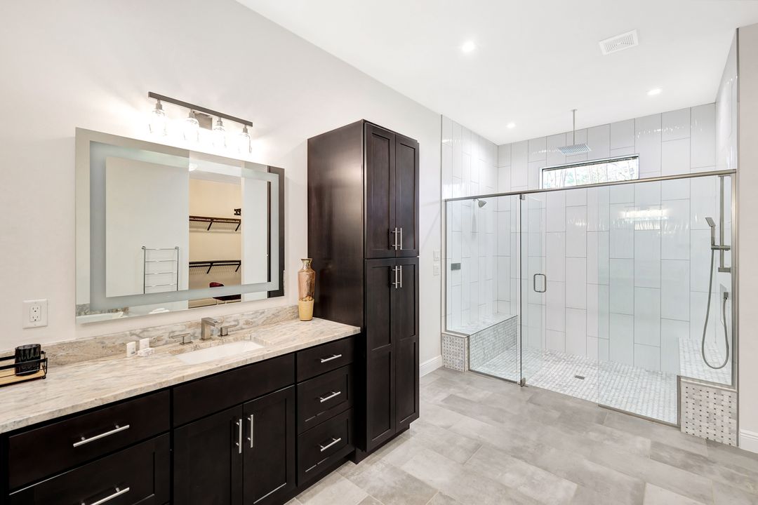 25526 Busy Bee Dr, Bonita Springs, FL 34135