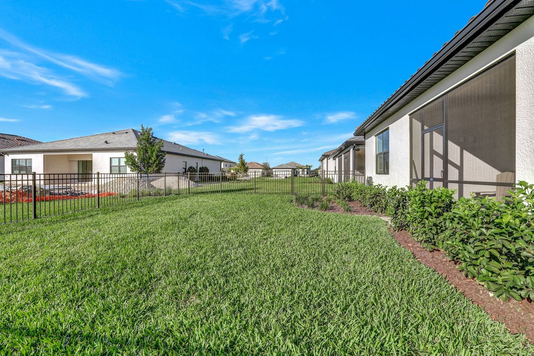 20410 Pebble Gln Dr, Estero, FL 33928