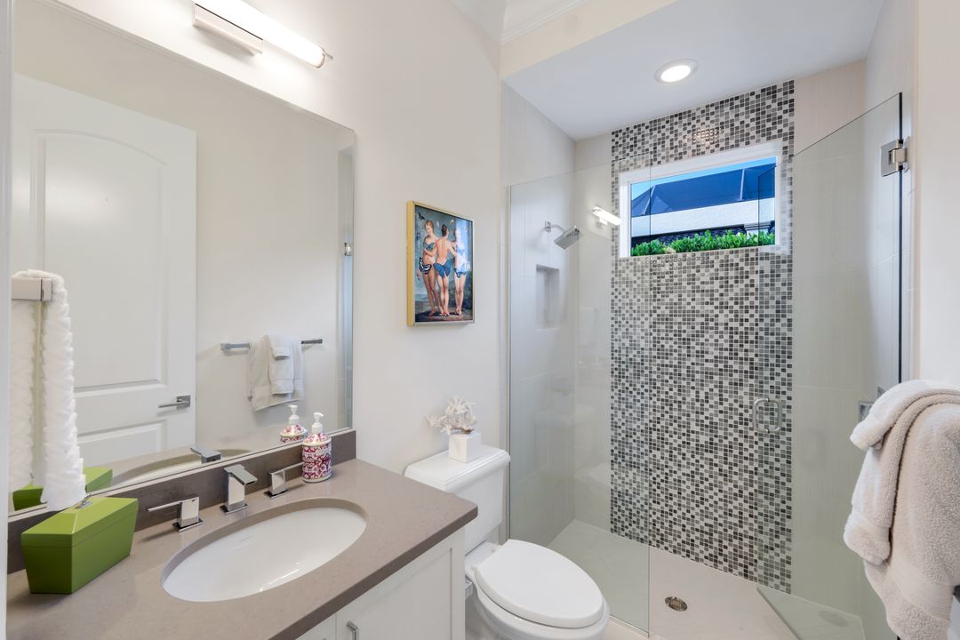 3828 Isla Del Sol Way, Naples, FL 34114