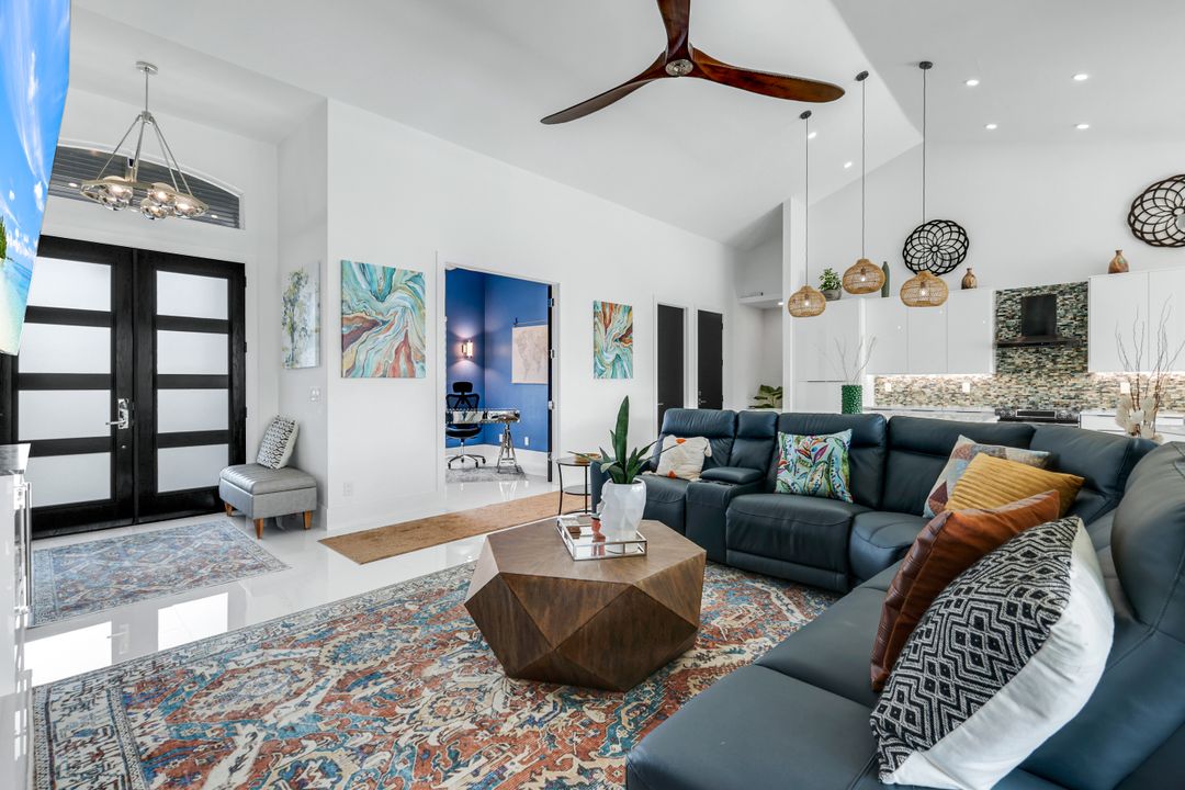 1171 Cara Ct, Marco Island, FL 34145
