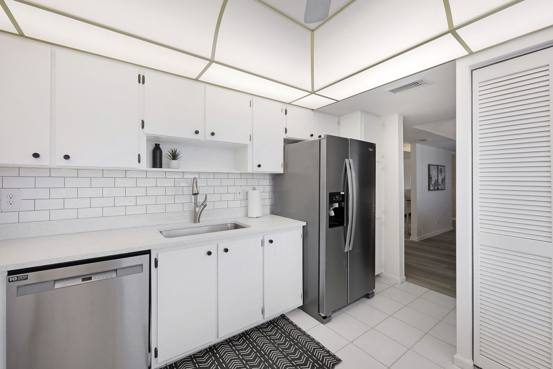 259 Winners Cir Unit 4, Naples, FL 34112