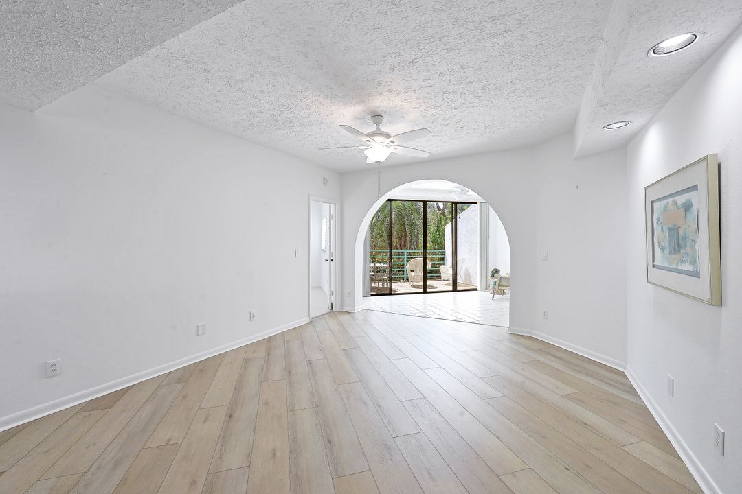 2182 Anchorage Ln #A, Naples, FL 34104