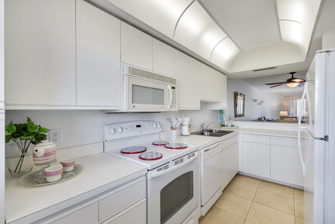 270 N Collier Blvd #404, Marco Island, FL 34145