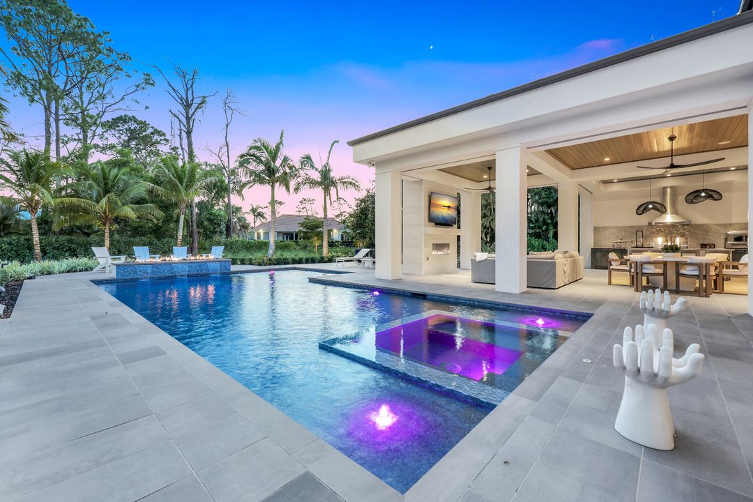 493 Carica Rd, Naples, FL 34108