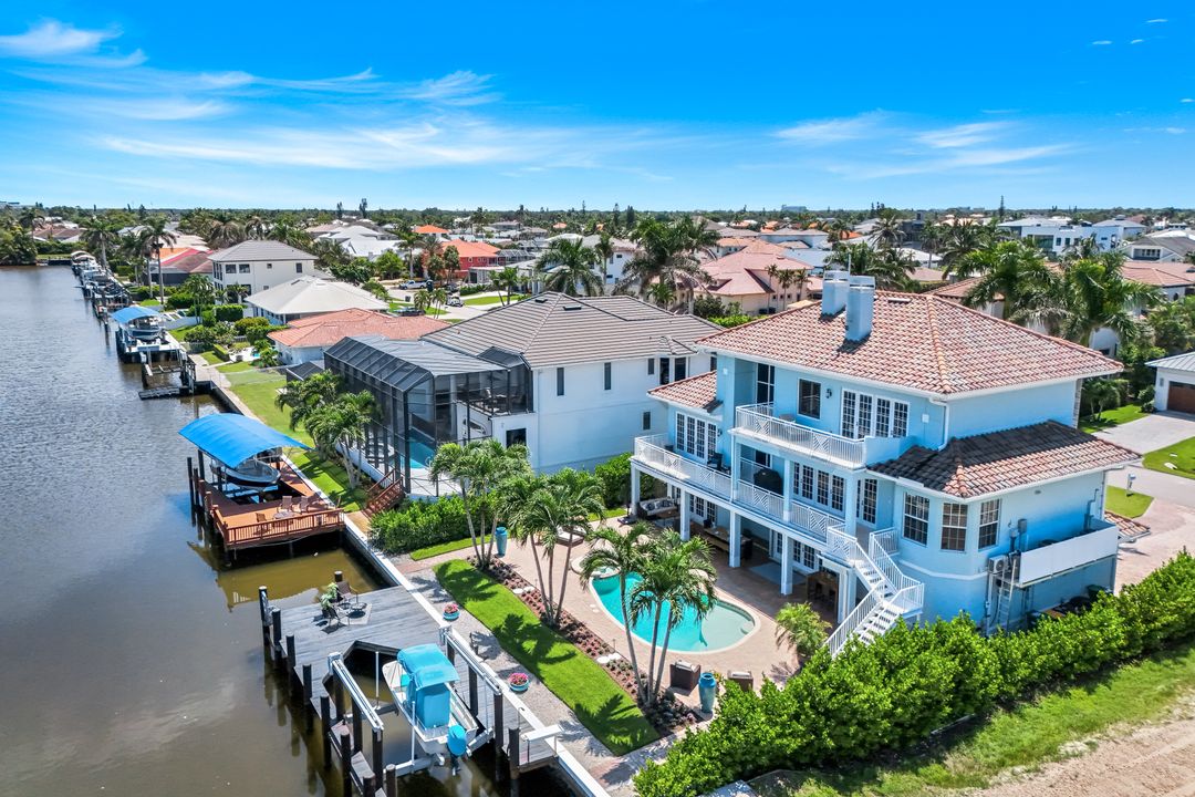 273 Egret Ave, Naples, FL 34108