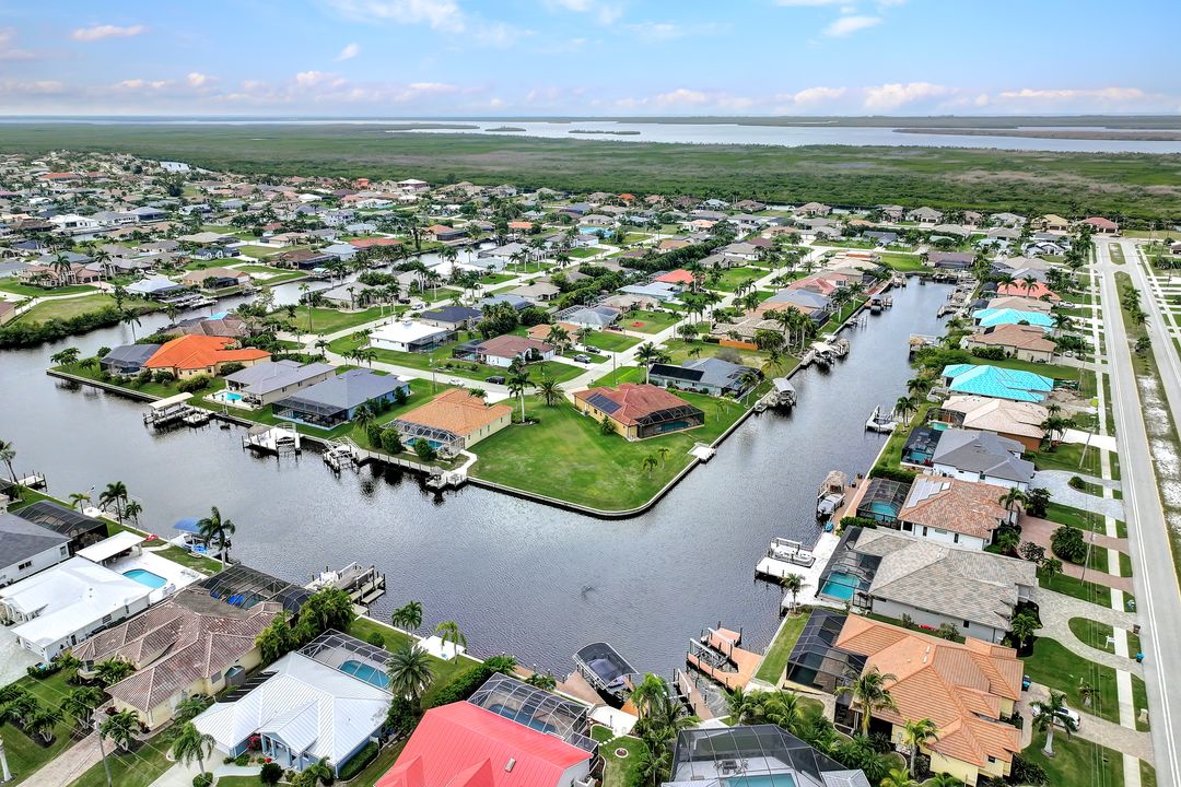 2801 SW 33rd St, Cape Coral, FL 33914