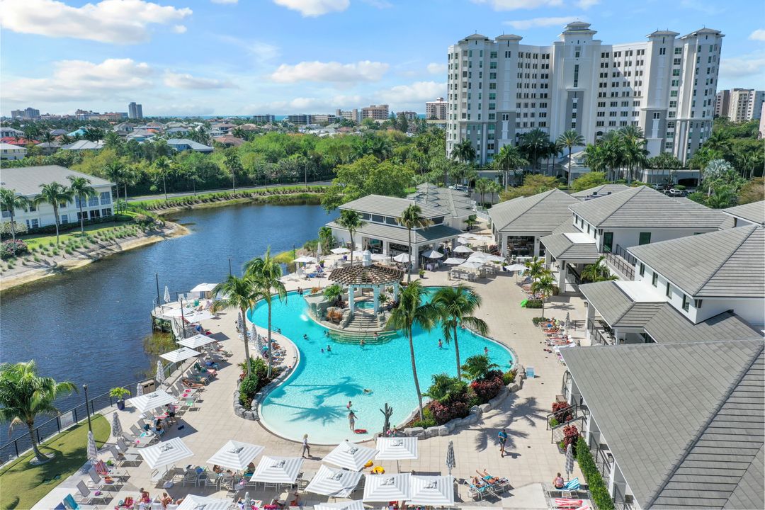 295 Grande Way #1004, Naples, FL 34110