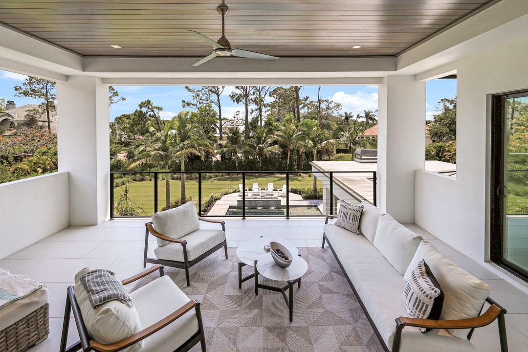 493 Carica Rd, Naples, FL 34108