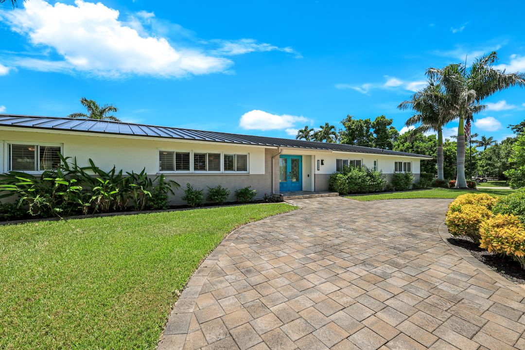 5237 Del Prado Blvd S, Cape Coral, FL 33904
