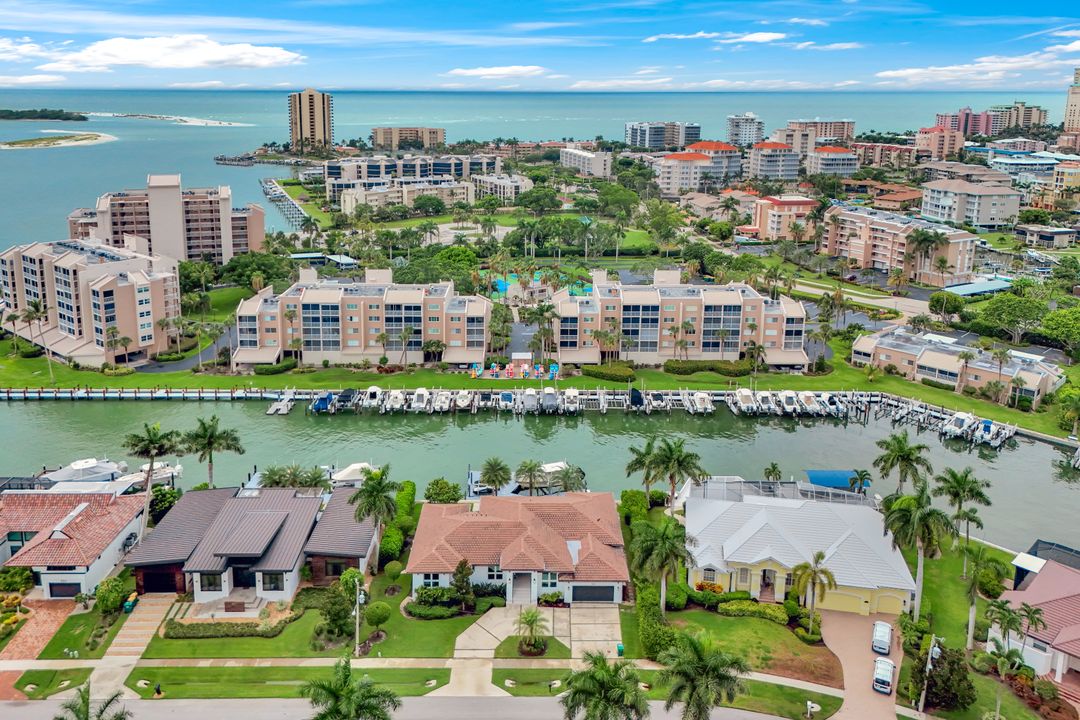 860 Partridge Ct, Marco Island, FL 34145