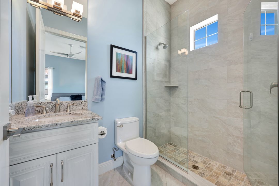 608 El Camino Real #202, Naples, FL 34119