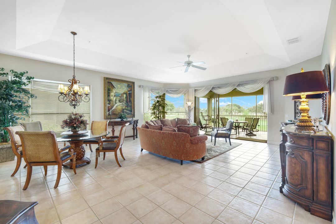 1880 Les Chateaux Blvd #201, Naples, FL 34109
