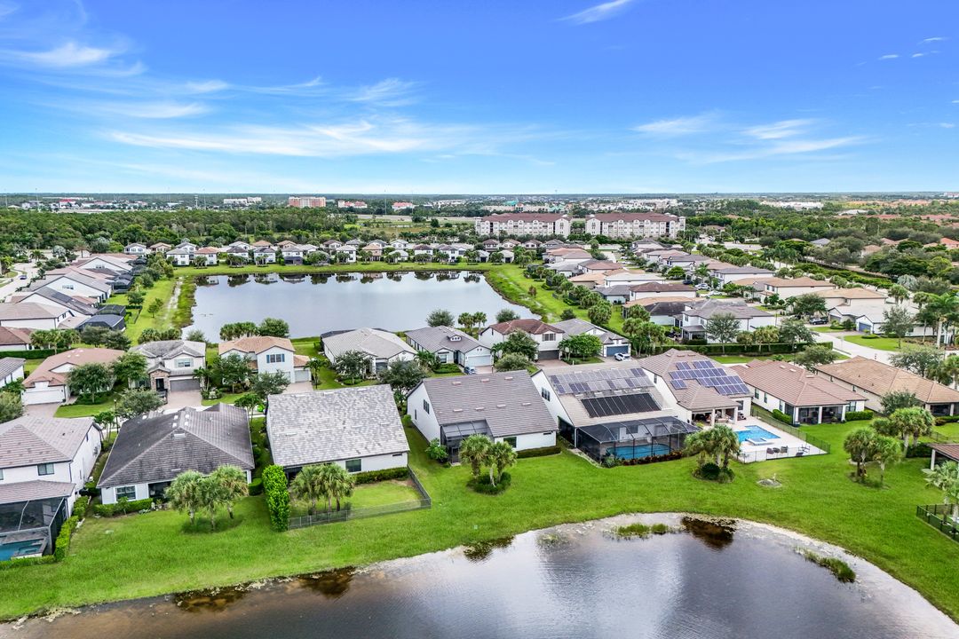17274 Hadlow Pl, Fort Myers, FL 33967