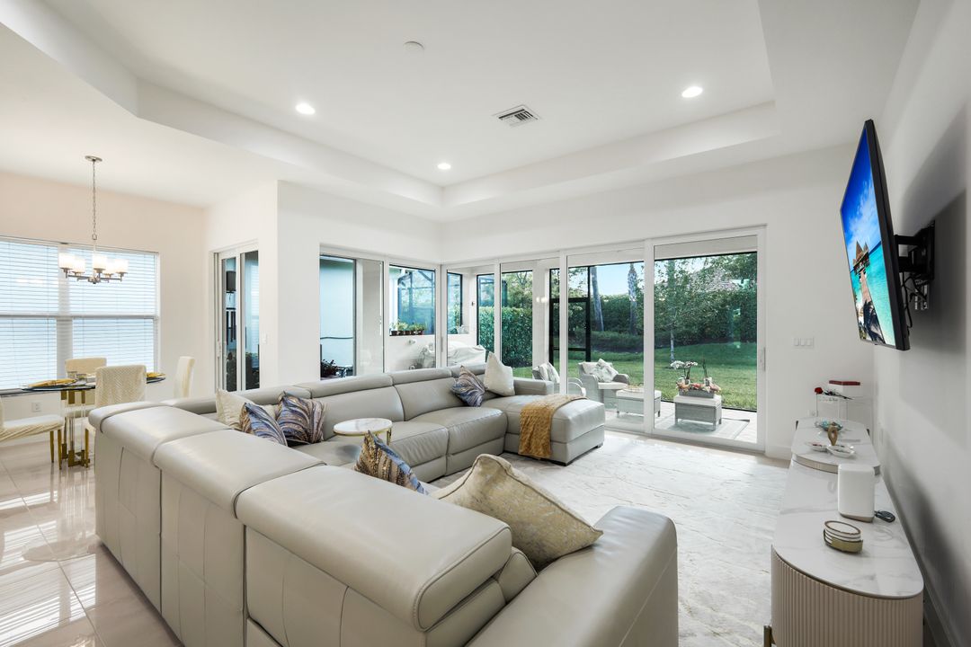 28604 Moraga Ln, Bonita Springs, FL 34135