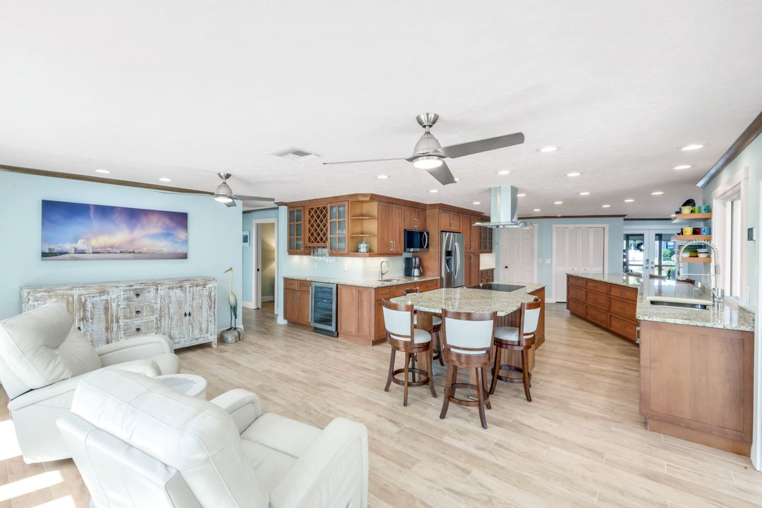 248 Polynesia Ct, Marco Island, FL 34145