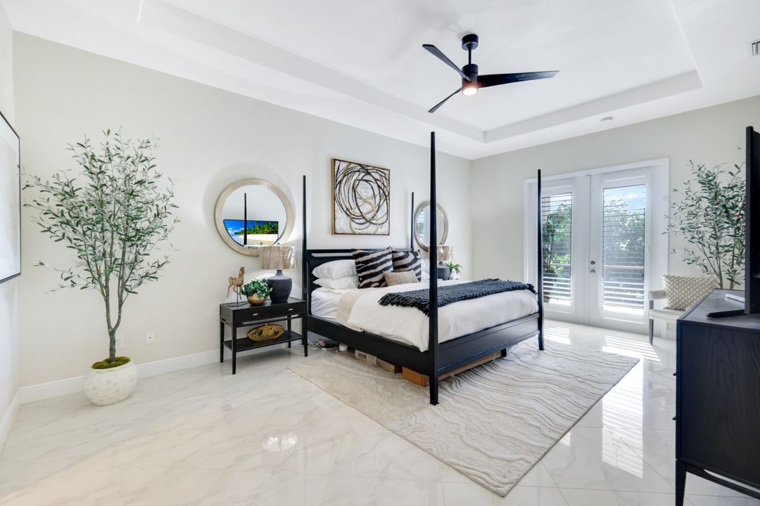 27080 Flamingo Dr, Bonita Springs, FL 34135