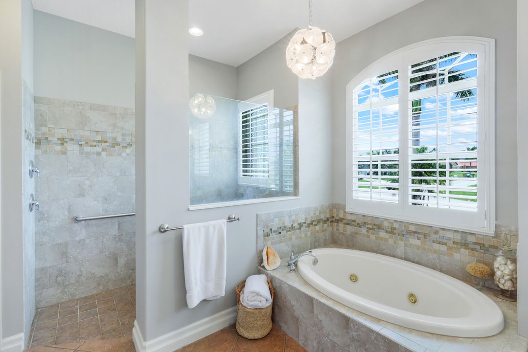3214 SW 11th Pl, Cape Coral, FL 33914