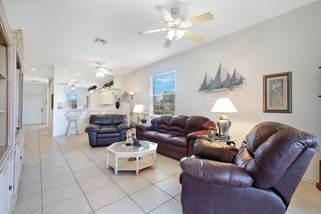 14271 Hilton Head Dr, Fort Myers, FL 33919